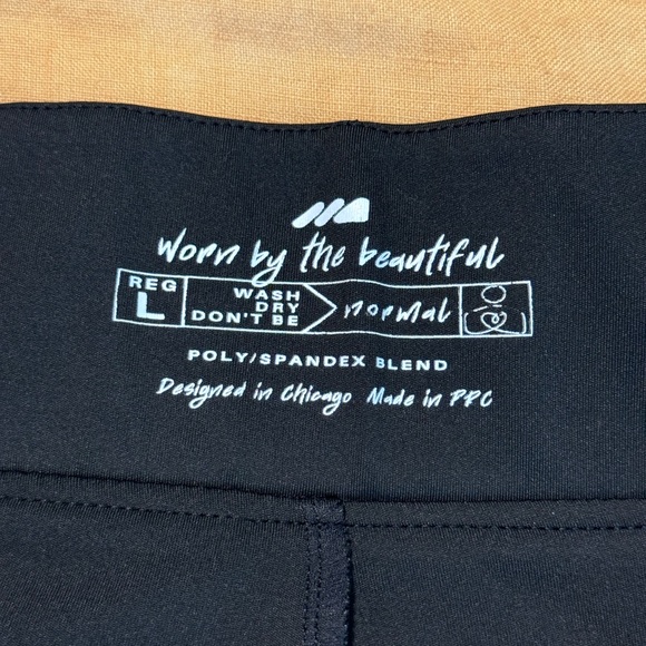 Black Life Wear Skirt w/built in ankle length leggings -Sz. L - Picture 3 of 3